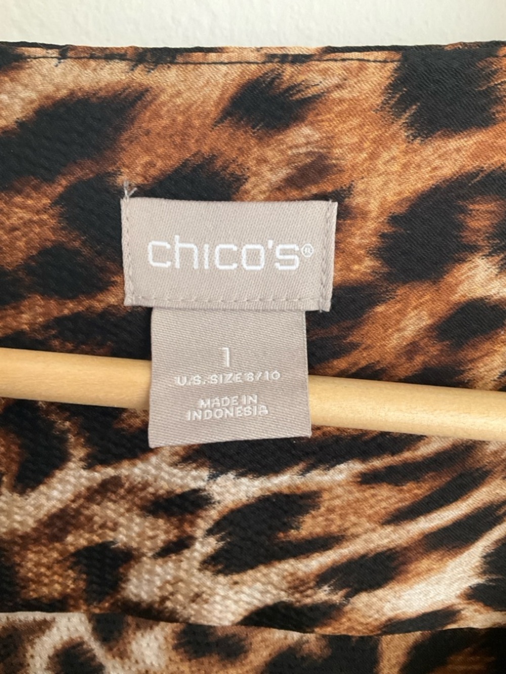 Chico's 1 (8-10) Leopard Print V-Neck Tunic - Brown/Black - Picture 4 of 8